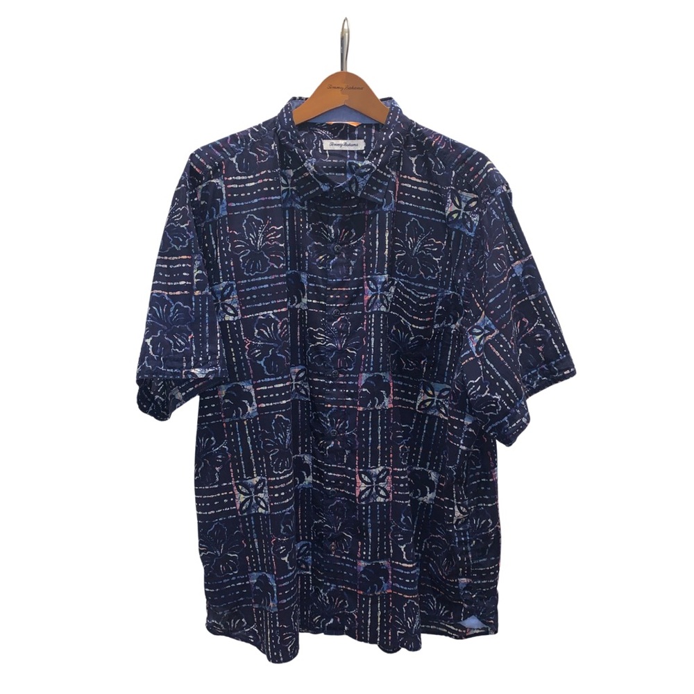 Tommy Bahama Hawaiian Button-Up Camp Shirt